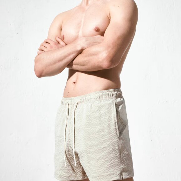 H&M MENS SEERSUCKER SWIM  SHORTS SIZE MED. - Picture 2 of 8